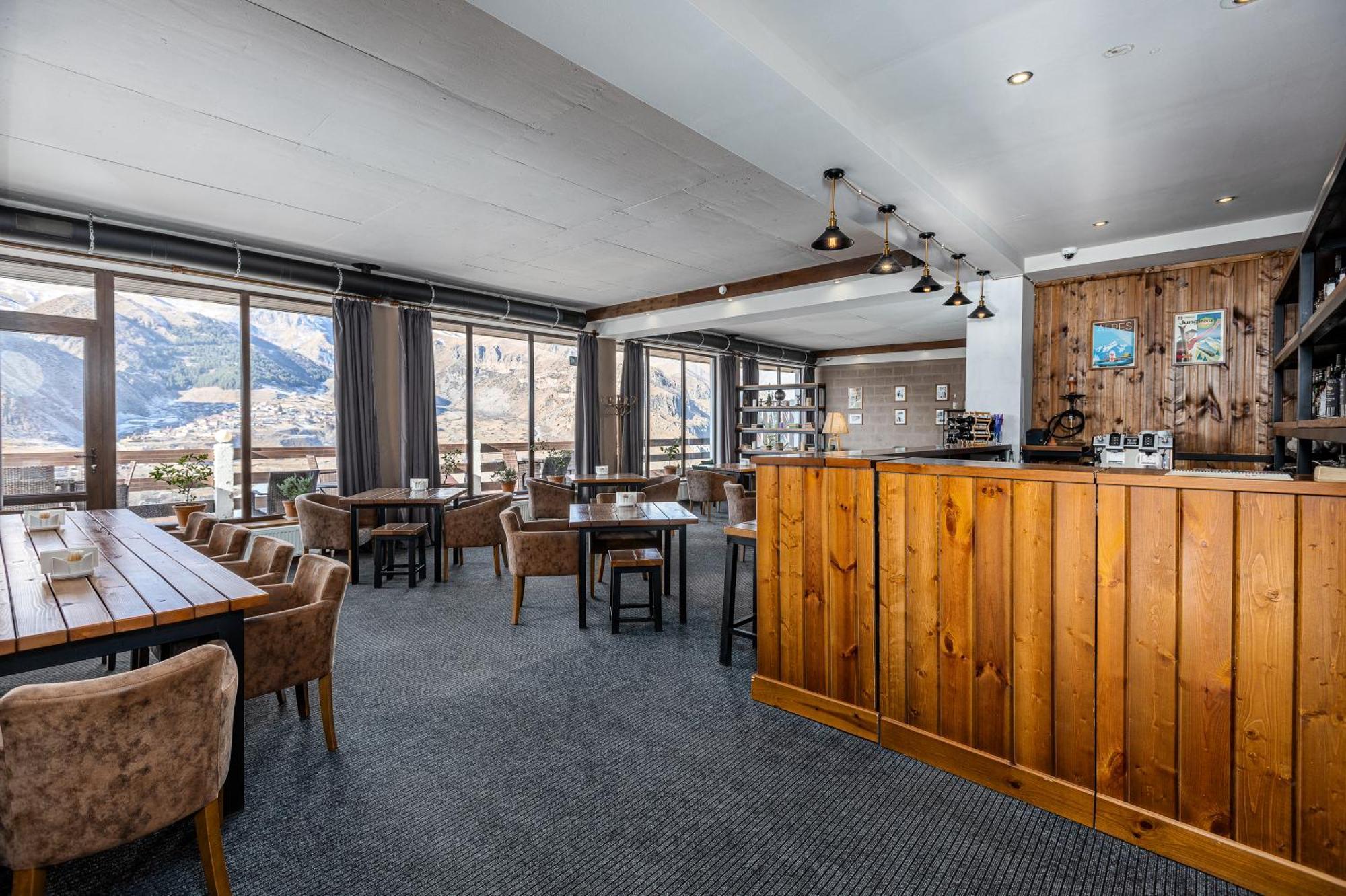 Alpine Lounge Boutique Hotel Stepancminda Zewnętrze zdjęcie
