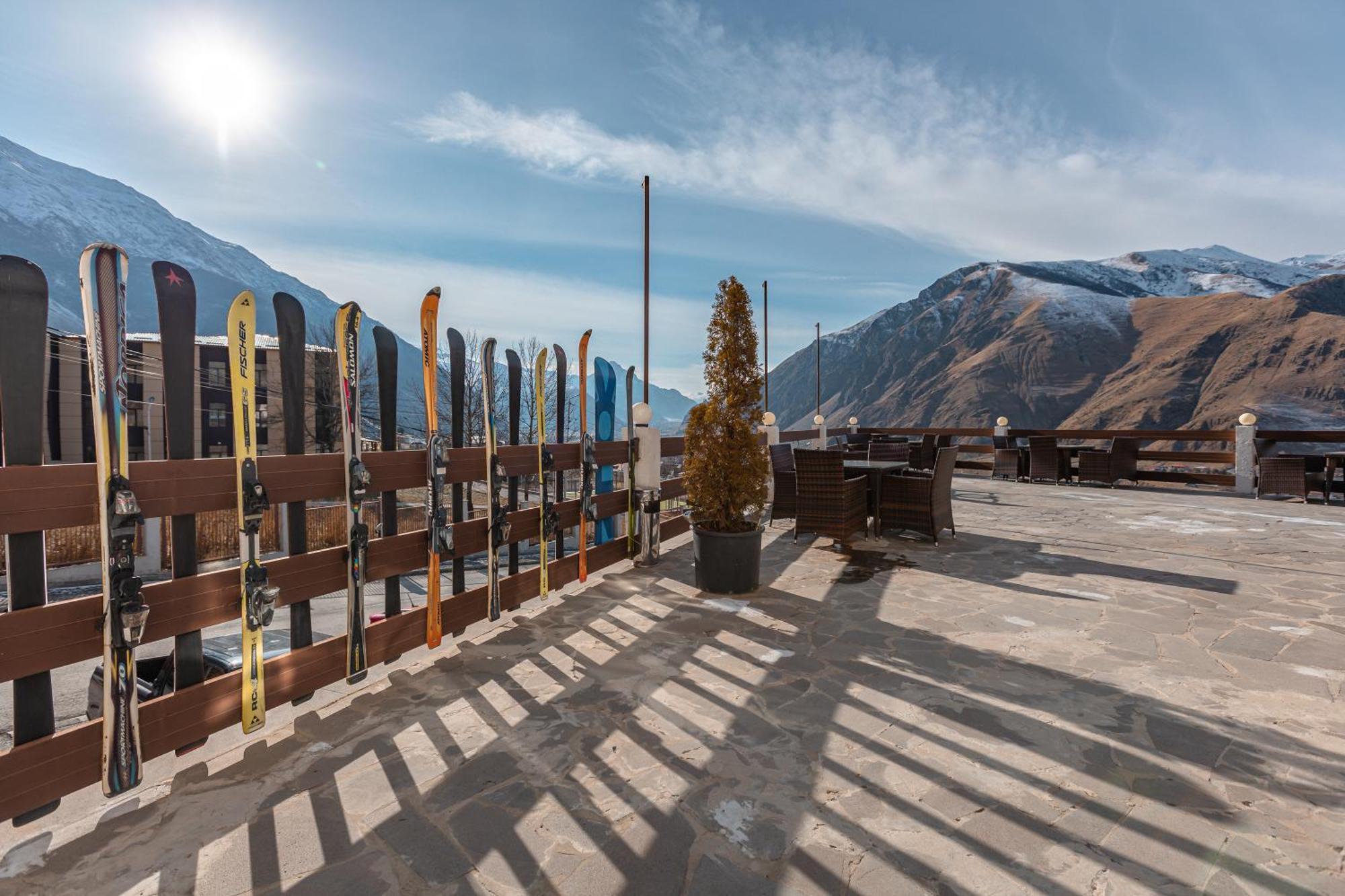 Alpine Lounge Boutique Hotel Stepancminda Zewnętrze zdjęcie