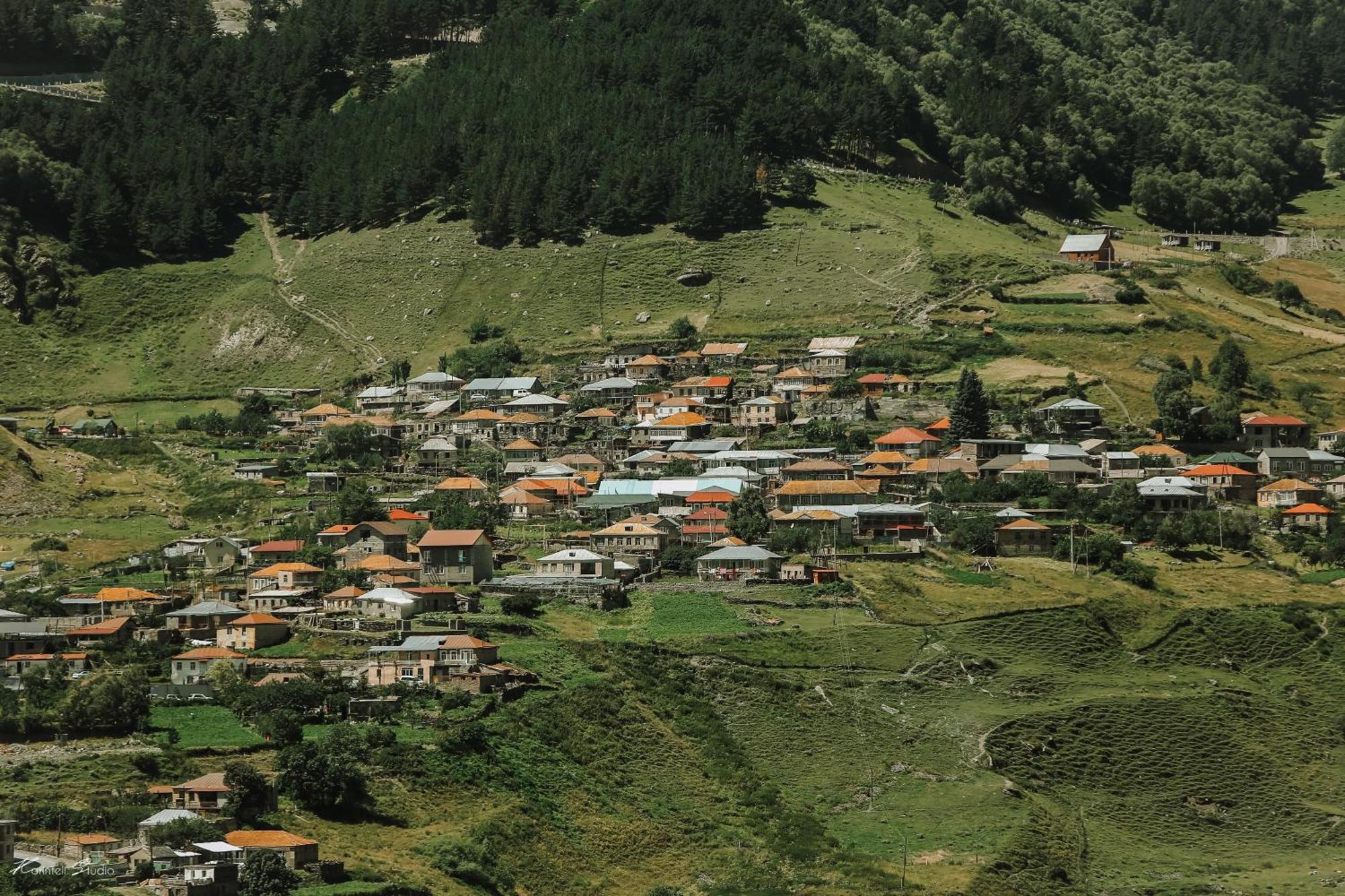 Alpine Lounge Boutique Hotel Stepancminda Zewnętrze zdjęcie