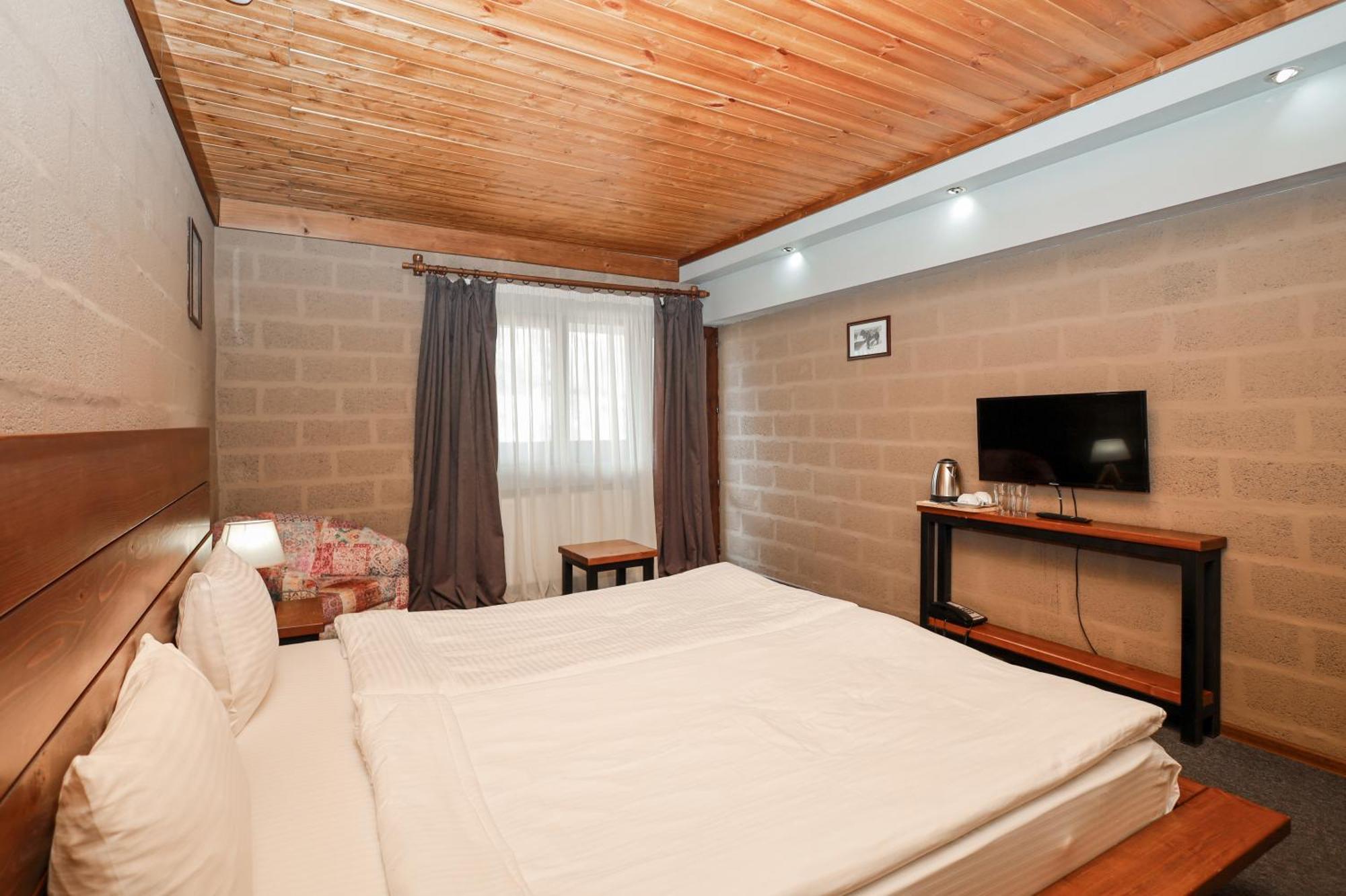 Alpine Lounge Boutique Hotel Stepancminda Zewnętrze zdjęcie